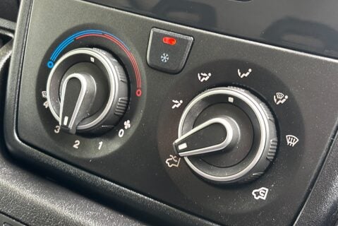 Citroen Relay 35 L3 130 ps Crew Cab Dropside Truck - Air Con 18