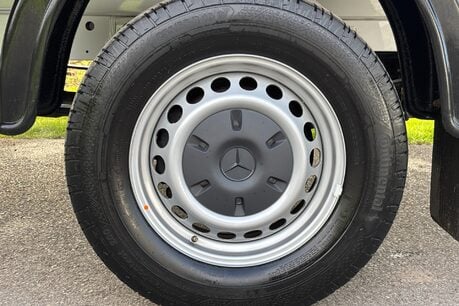 Mercedes-Benz Sprinter 315 Cdi Progressive Luton with Tail Lift 39