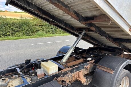 Nissan Cabstar 35.14 Tipper with Removable High Sides - PX to Clear 8
