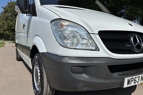 Mercedes-Benz Sprinter 313 Cdi Mwb Panel Van - Air Conditioning 23