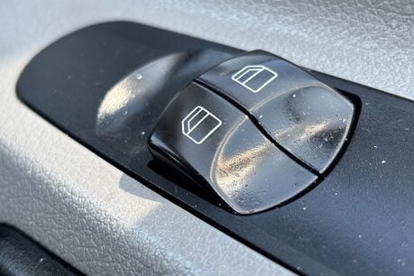 Mercedes-Benz Sprinter 313 Cdi Mwb Panel Van - Air Conditioning 39