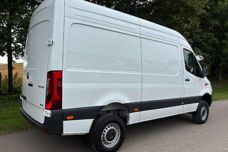 Mercedes-Benz Sprinter 319 Cdi Pro L2 H2 4x4 9g-Tronic Panel Van 3
