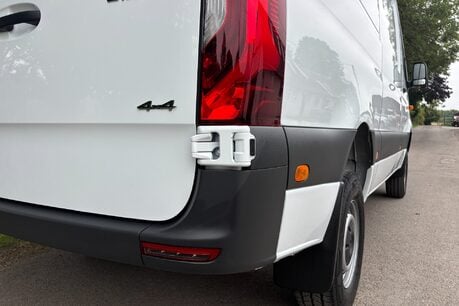 Mercedes-Benz Sprinter 319 Cdi Pro L2 H2 4x4 9g-Tronic Panel Van 29