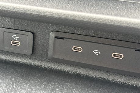 Mercedes-Benz Sprinter 319 Cdi Pro L2 H2 4x4 9g-Tronic Panel Van 35