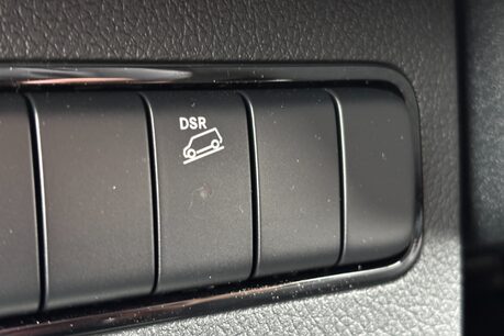 Mercedes-Benz Sprinter 319 Cdi Pro L2 H2 4x4 9g-Tronic Panel Van 44