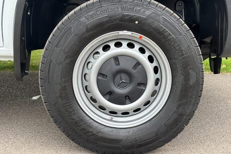 Mercedes-Benz Sprinter 319 Cdi Pro L2 H2 4x4 9g-Tronic Panel Van 38