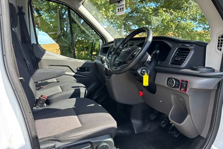 Ford Transit 350 Drw L4 130 ps Dropside Truck with Tail Lift - Safety Rails 18