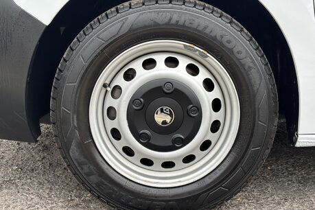 Vauxhall Vivaro L2H1 145 ps F3100 Prime 36