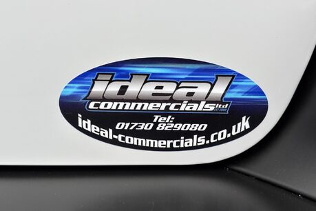 Vauxhall Vivaro L2H1 145 ps F3100 Prime 17