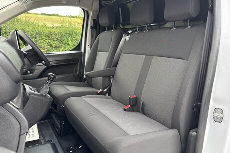 Vauxhall Vivaro L2H1 145 ps F3100 Prime 30
