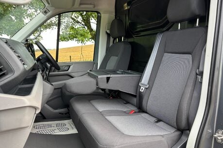 Volkswagen Crafter CR35 L3 H2 140 ps Tdi DSG Trendline Panel Van 29