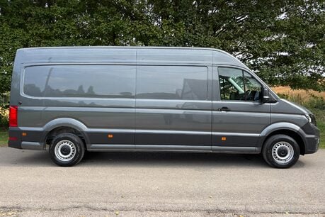 Volkswagen Crafter CR35 L3 H2 140 ps Tdi DSG Trendline Panel Van 11