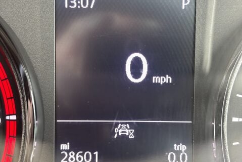 Volkswagen Crafter CR35 L3 H2 140 ps Tdi DSG Trendline Panel Van 37