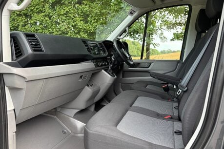 Volkswagen Crafter CR35 L3 H2 140 ps Tdi DSG Trendline Panel Van 17