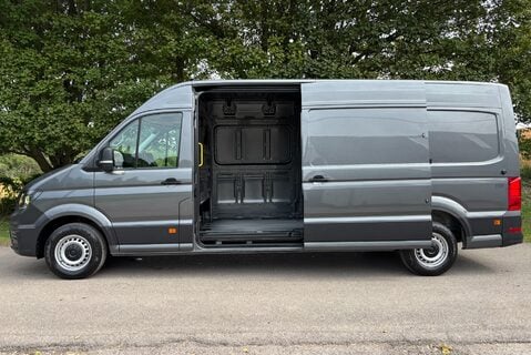 Volkswagen Crafter CR35 L3 H2 140 ps Tdi DSG Trendline Panel Van 8