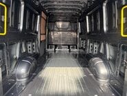 Volkswagen Crafter CR35 L3 H2 140 ps Tdi DSG Trendline Panel Van 13