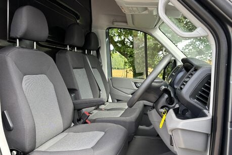 Volkswagen Crafter CR35 L3 H2 140 ps Tdi DSG Trendline Panel Van 30