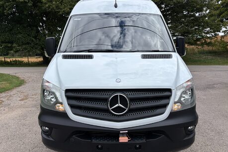 Mercedes-Benz Sprinter 519 Cdi Lwb Hr Mobile Command Unit - Ex MOD - Air Con / Generator 12