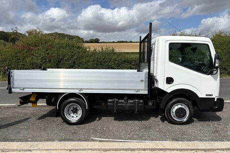 Nissan NT400 Cabstar dCi 35.13 Tipper - New Alloy Body 10