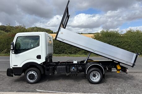 Nissan NT400 Cabstar dCi 35.13 Tipper - New Alloy Body 8