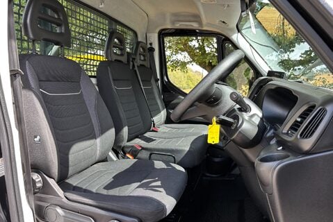 Iveco Daily 35S16H Automatic Dropside Truck with Tail Lift 4