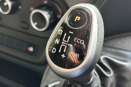 Iveco Daily 35S16H Automatic Dropside Truck with Tail Lift 38