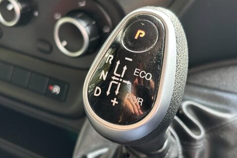 Iveco Daily 35S16H Automatic Dropside Truck with Tail Lift 30