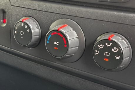 Vauxhall Movano F3500 L3H1 Crew Cab Dropside with Air Con - Direct from the MOD 17