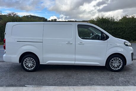Vauxhall Vivaro L2H1 F3100 145 ps Pro Panel Van - Sat Nav / Rear Camera 11