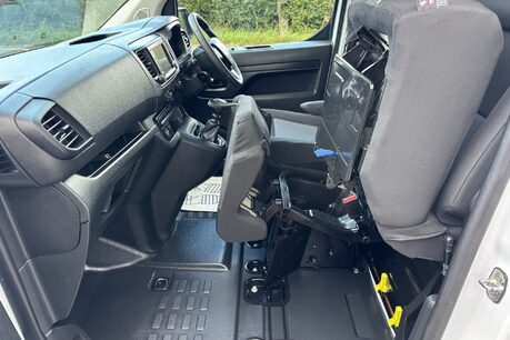 Vauxhall Vivaro L2H1 F3100 145 ps Pro Panel Van - Sat Nav / Rear Camera 20