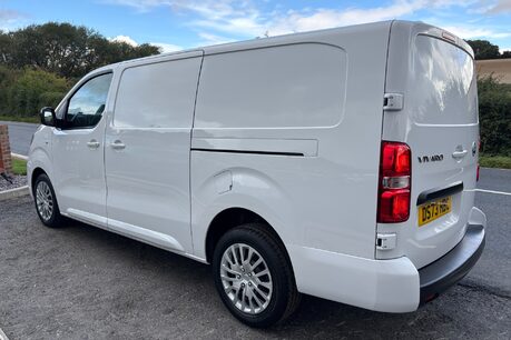 Vauxhall Vivaro L2H1 F3100 145 ps Pro Panel Van - Sat Nav / Rear Camera 6