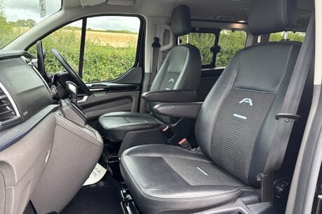 Ford Tourneo Custom 320 Active 185ps Selectshift 8 Seater - Rear Camera / 230v Invertor 32
