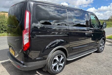 Ford Tourneo Custom 320 Active 185ps Selectshift 8 Seater - Rear Camera / 230v Invertor 3