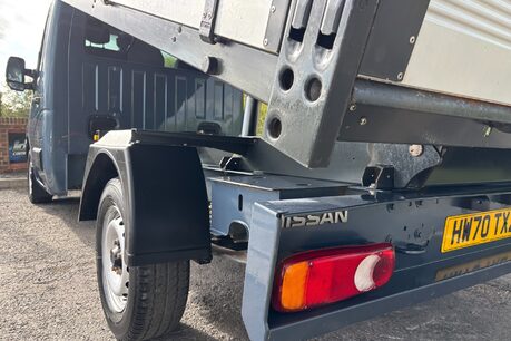Nissan NV400 135 ps dCi Tekna L2 Tipper 23