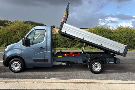 Nissan NV400 135 ps dCi Tekna L2 Tipper 8