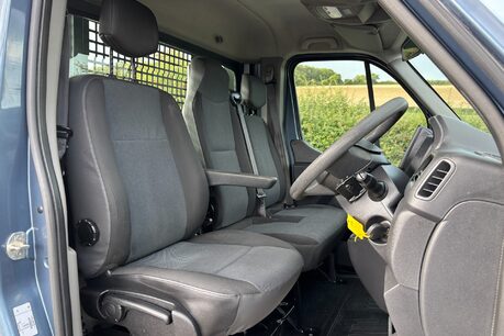Nissan NV400 135 ps dCi Tekna L2 Tipper 26