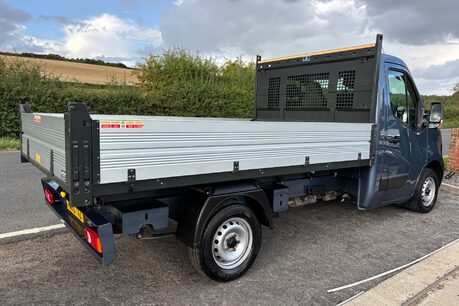 Nissan NV400 135 ps dCi Tekna L2 Tipper 3