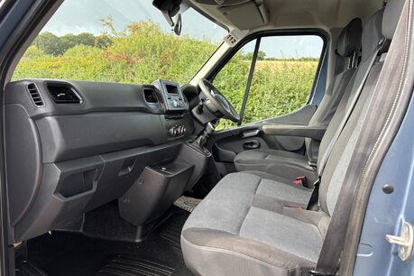 Nissan NV400 135 ps dCi Tekna L2 Tipper 16