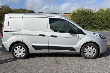 Ford Transit Connect 200 L1 Trend 100 ps Panel Van - Sat Nav/Air Con/Twin Side Doors - Ex NHS 9