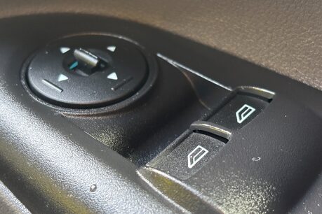 Ford Transit Connect 200 L1 Trend 100 ps Panel Van - Sat Nav/Air Con/Twin Side Doors - Ex NHS 41