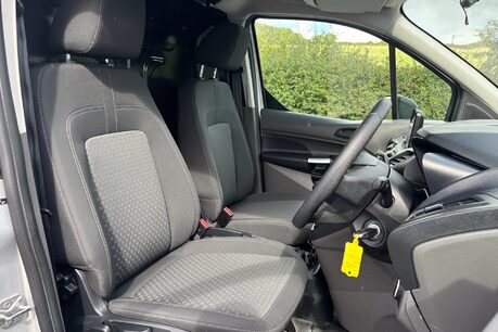 Ford Transit Connect 200 L1 Trend 100 ps Panel Van - Sat Nav/Air Con/Twin Side Doors - Ex NHS 31