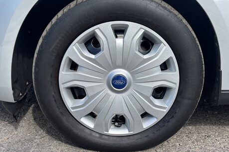 Ford Transit Connect 200 L1 Trend 100 ps Panel Van - Sat Nav/Air Con/Twin Side Doors - Ex NHS 39