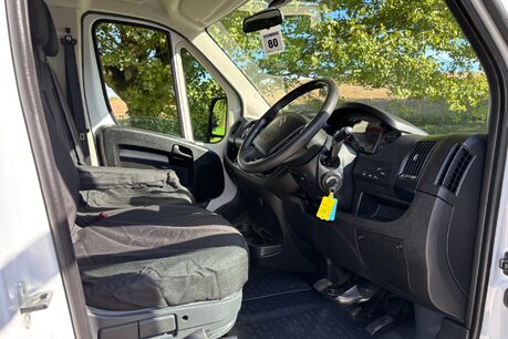 Citroen Relay 35 L3 140 ps Dropside with PH110 Crane - Air Con 18