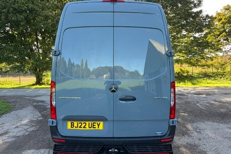 Mercedes-Benz Sprinter 319 Cdi Premium - with In-Built Bed + Diesel Heater 15