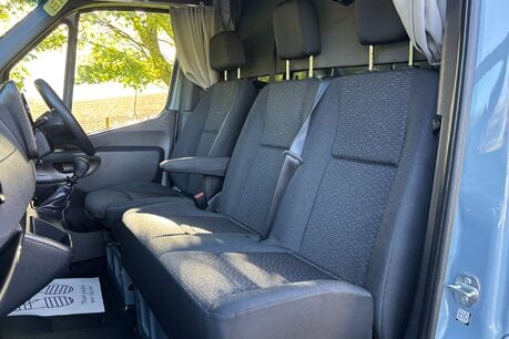 Mercedes-Benz Sprinter 319 Cdi Premium - with In-Built Bed + Diesel Heater 35