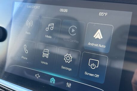 Iveco Daily 35S14 4100 wb Hr Panel Van - Air Con / Sensors / Digital Dash 32