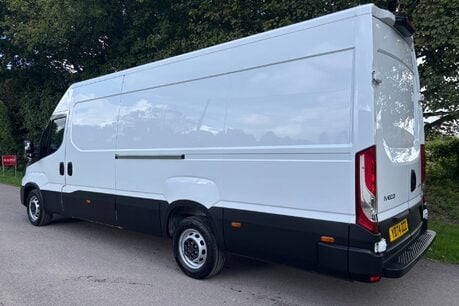 Iveco Daily 35S14 4100 wb Hr Panel Van - Air Con / Sensors / Digital Dash 6