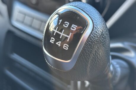 Iveco Daily 35S14 4100 wb Hr Panel Van - Air Con / Sensors / Digital Dash 44