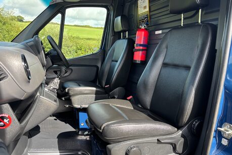 Mercedes-Benz Sprinter 316 Cdi Mwb Lr 4x4 Panel Van - Diff Lock / Low Range / Rear Camera 32
