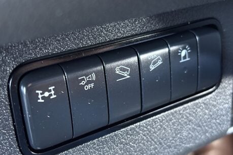 Mercedes-Benz Sprinter 316 Cdi Mwb Lr 4x4 Panel Van - Diff Lock / Low Range / Rear Camera 24